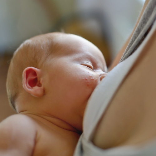 Breastfeeding - 10 steps to a healthy latch